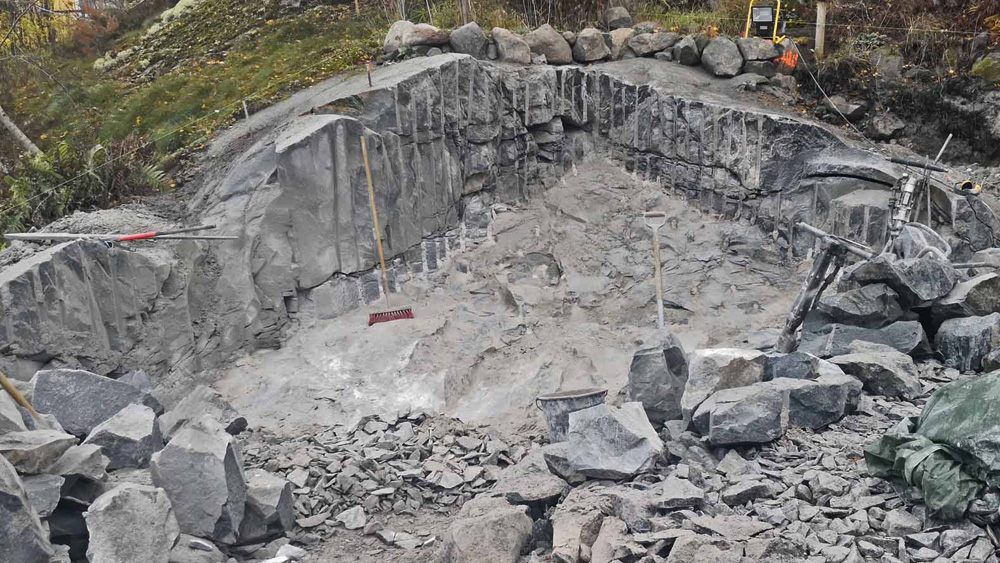NACKA: Breaking and excavation of Stockholmgranit rock